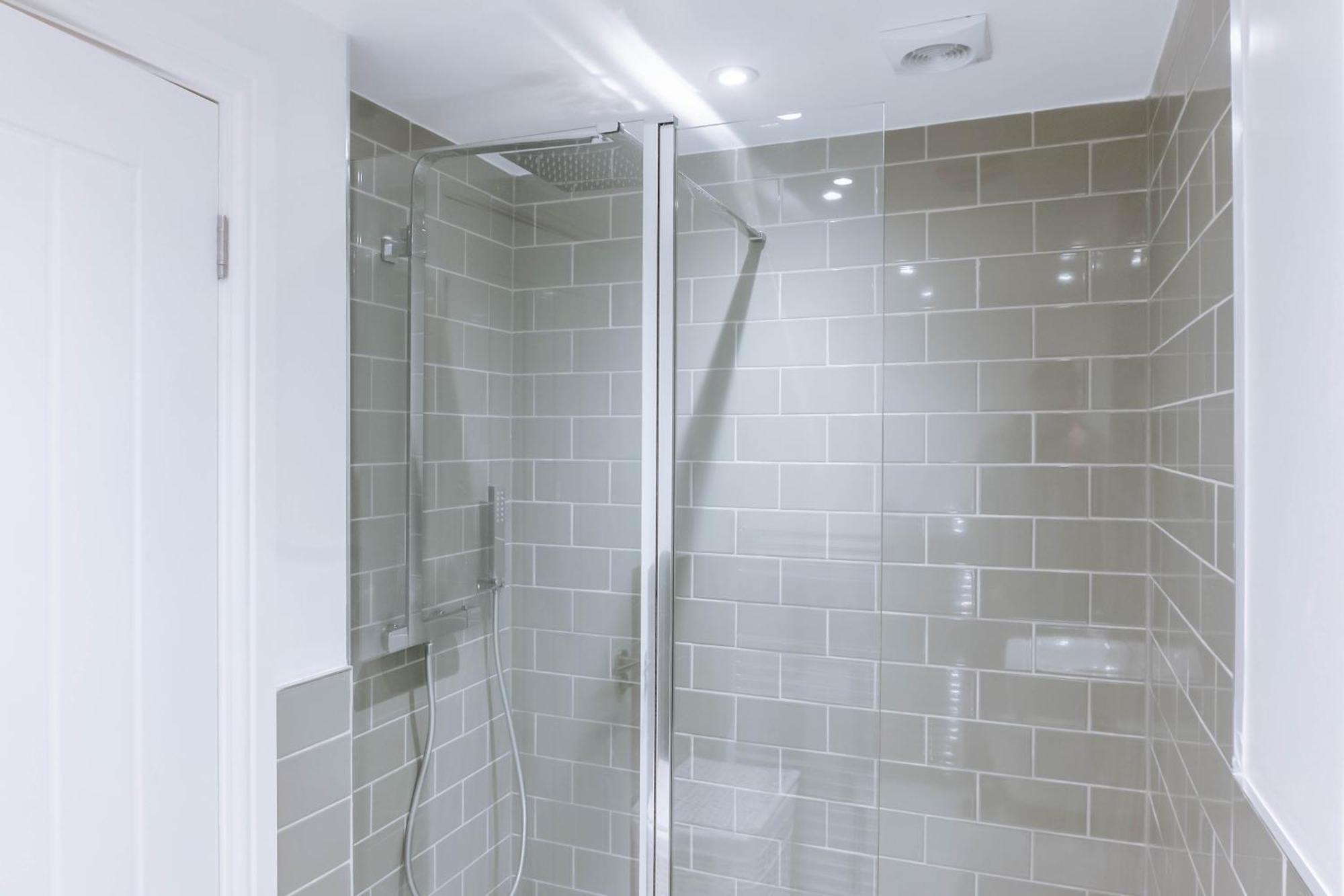 Mayfield Two - Central Harrogate Apartment ภายนอก รูปภาพ