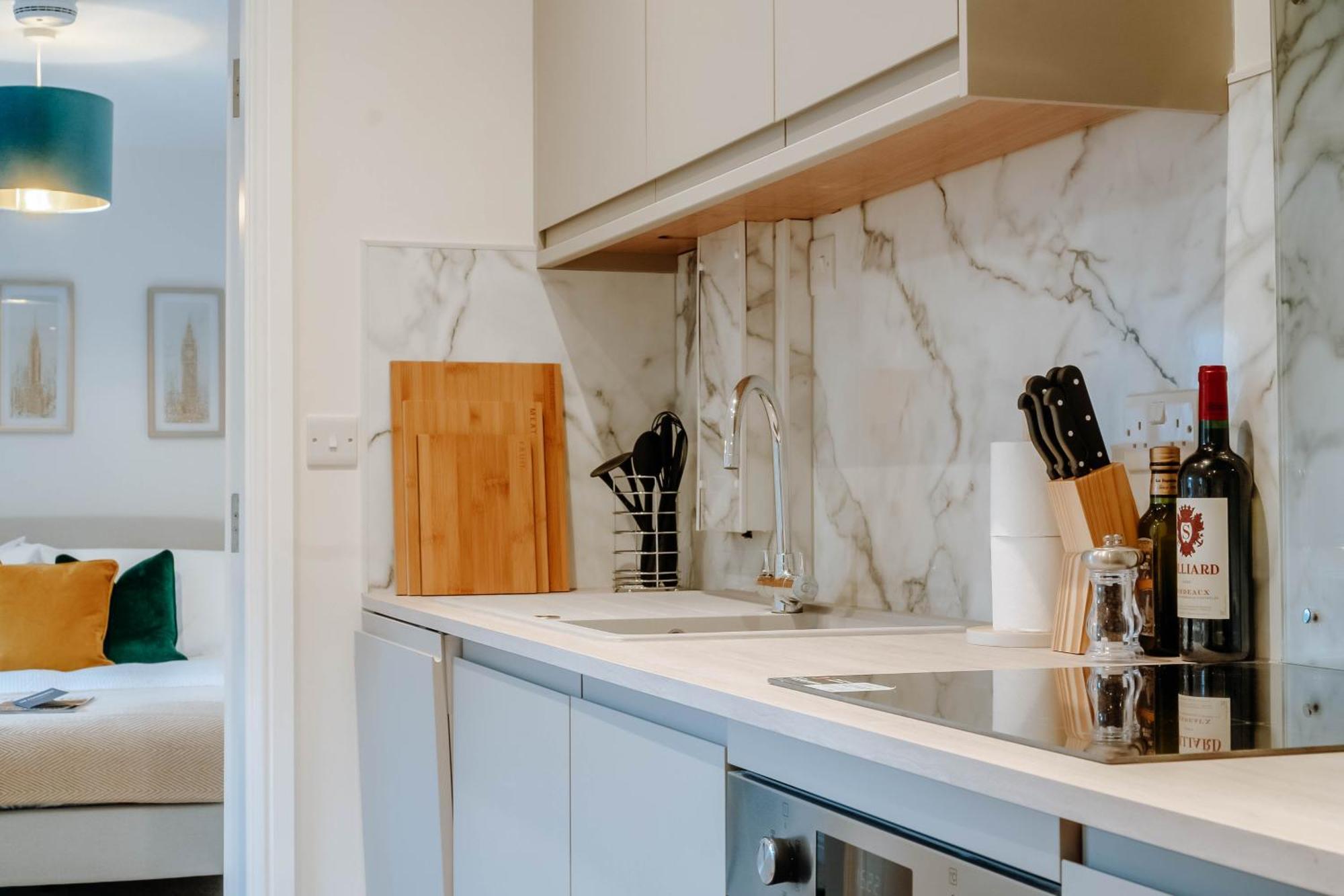 Mayfield Two - Central Harrogate Apartment ภายนอก รูปภาพ
