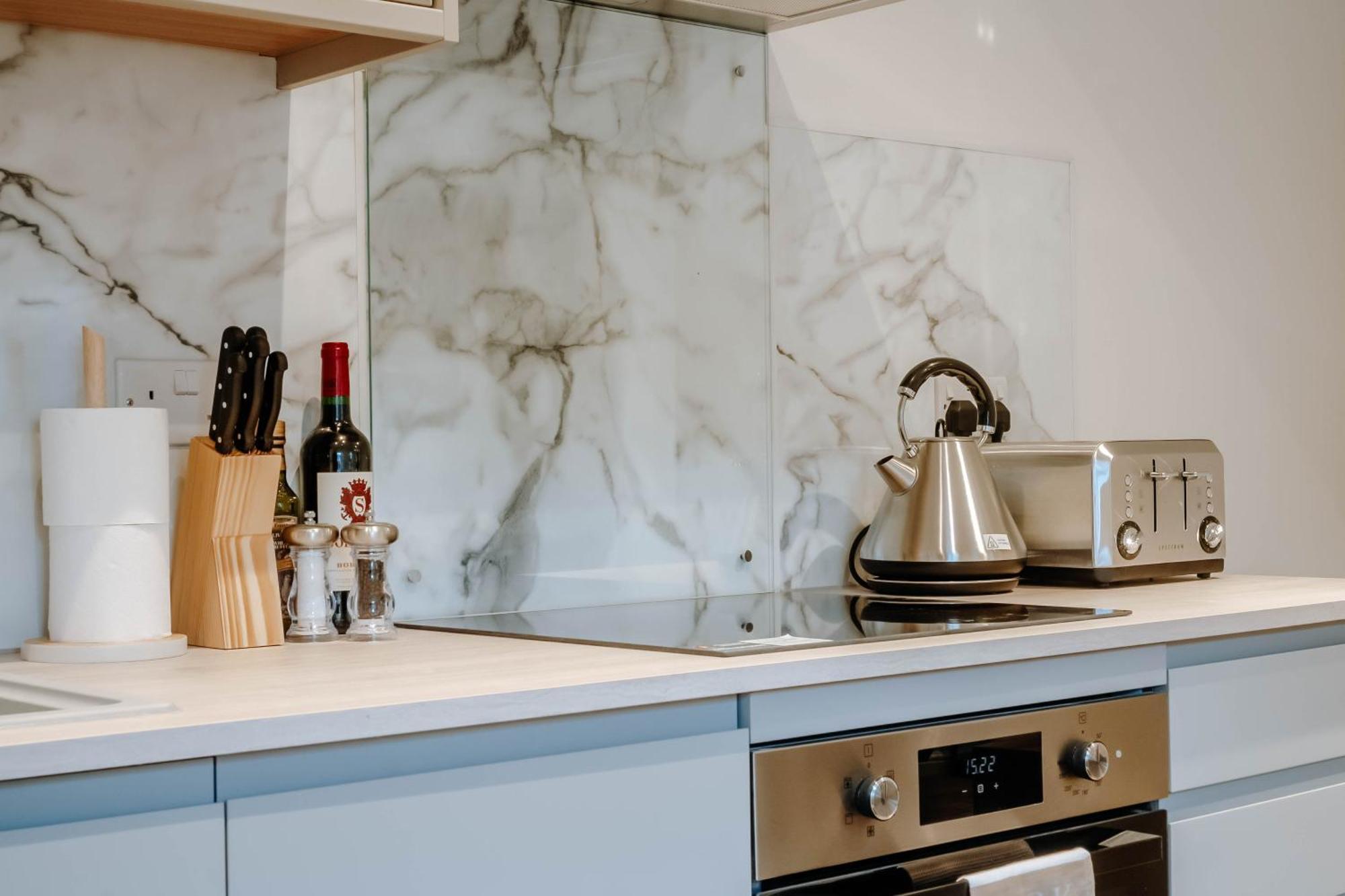 Mayfield Two - Central Harrogate Apartment ภายนอก รูปภาพ