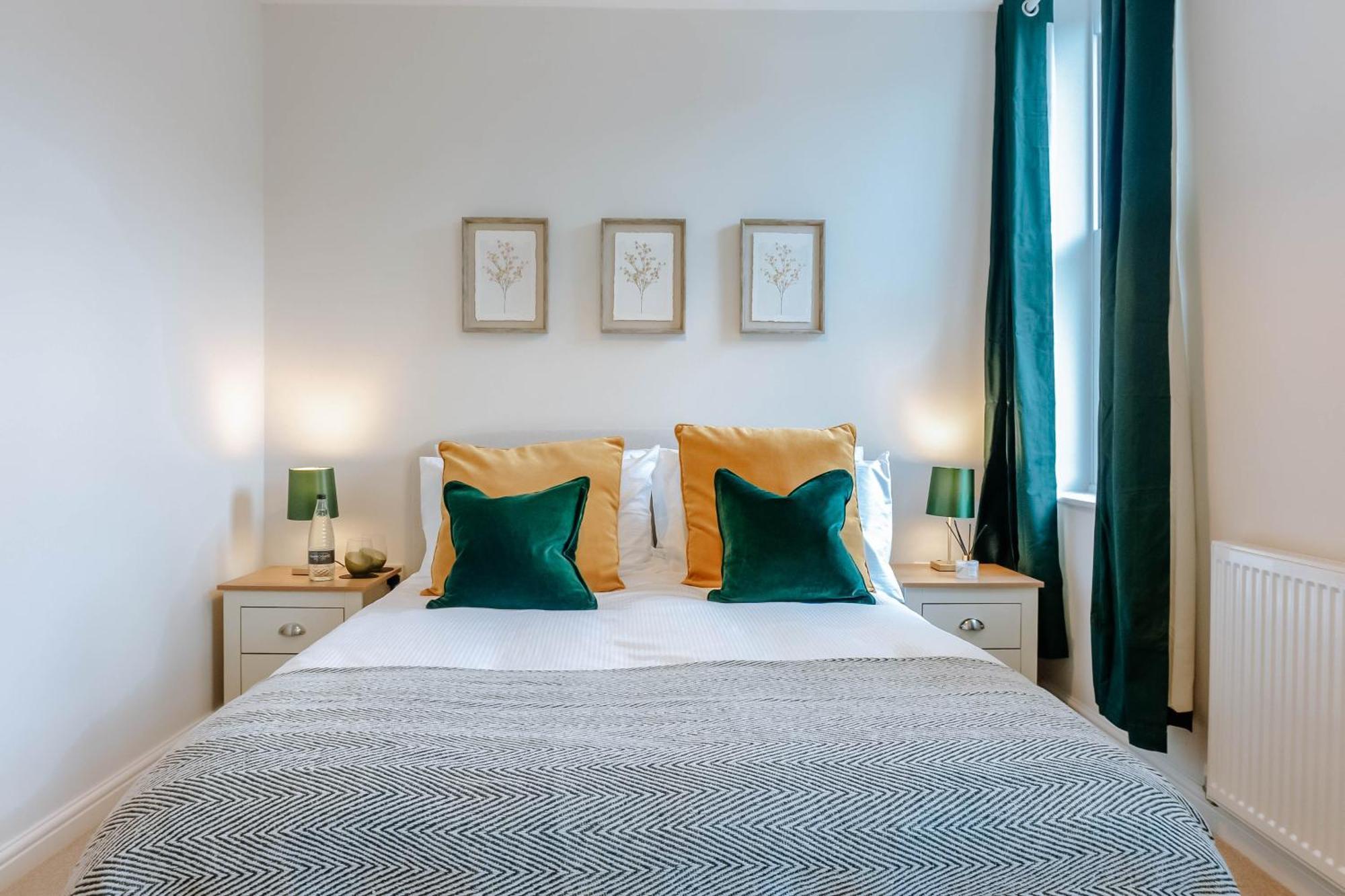 Mayfield Two - Central Harrogate Apartment ภายนอก รูปภาพ